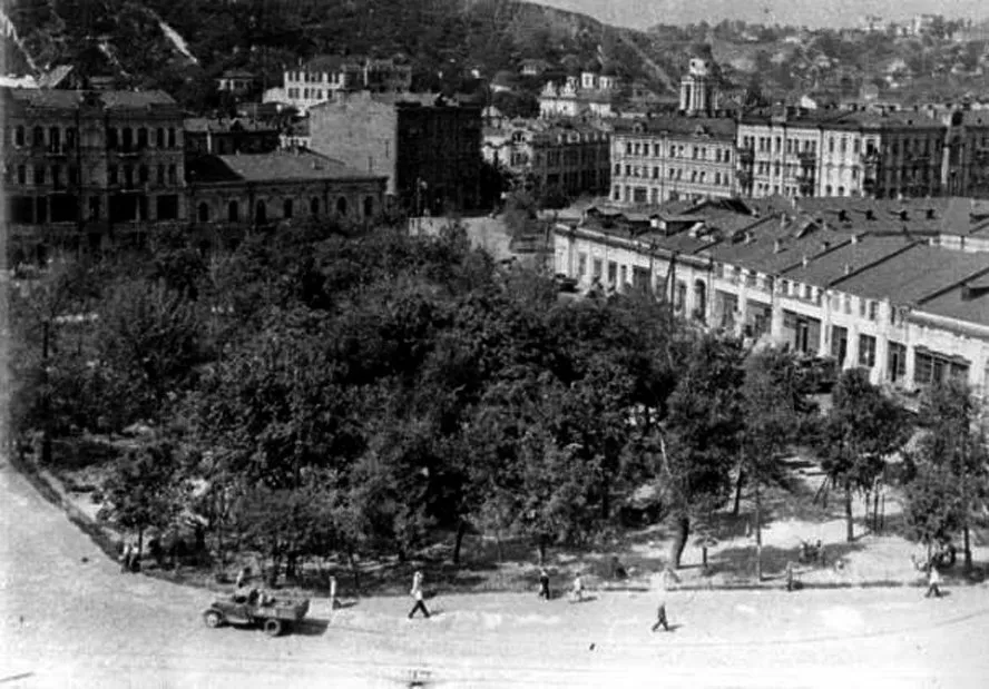 429396590252929092441564098872118225625304875n.webp (81 KB)