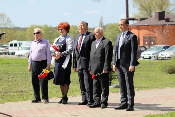 stranitsazhdanovavvk.webp (51 KB)