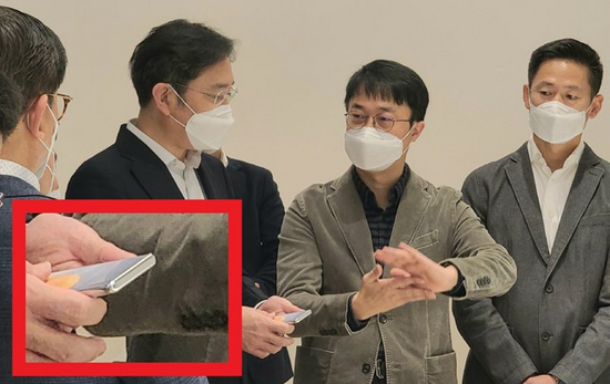 2VtpkE8SWHSkz1TD5S8WwshckYWvOK.png (401 KB)