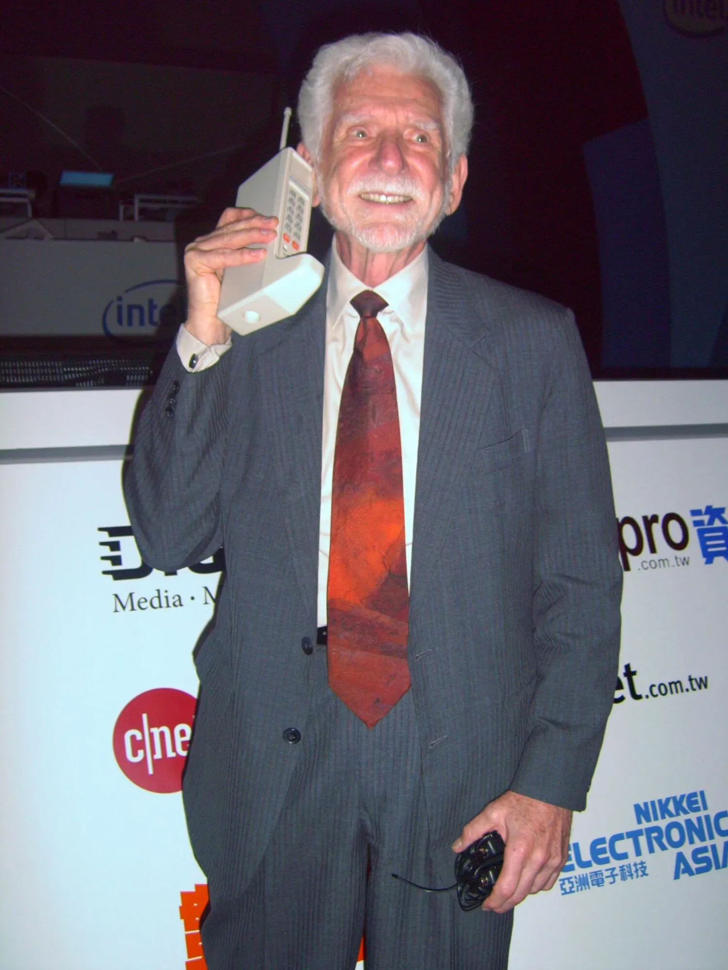 2007-martincooper.jpg (147 KB)