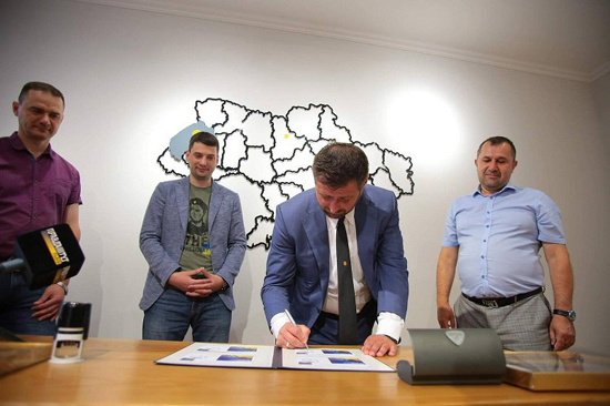 162ac844d1e8aa.jpeg (151 KB)