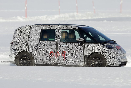 21647542667_zeekr-robotaxi-dlja-avtonomnogo-flota-waymo-pojmali-na-testirovanii2.jpg (136 KB)