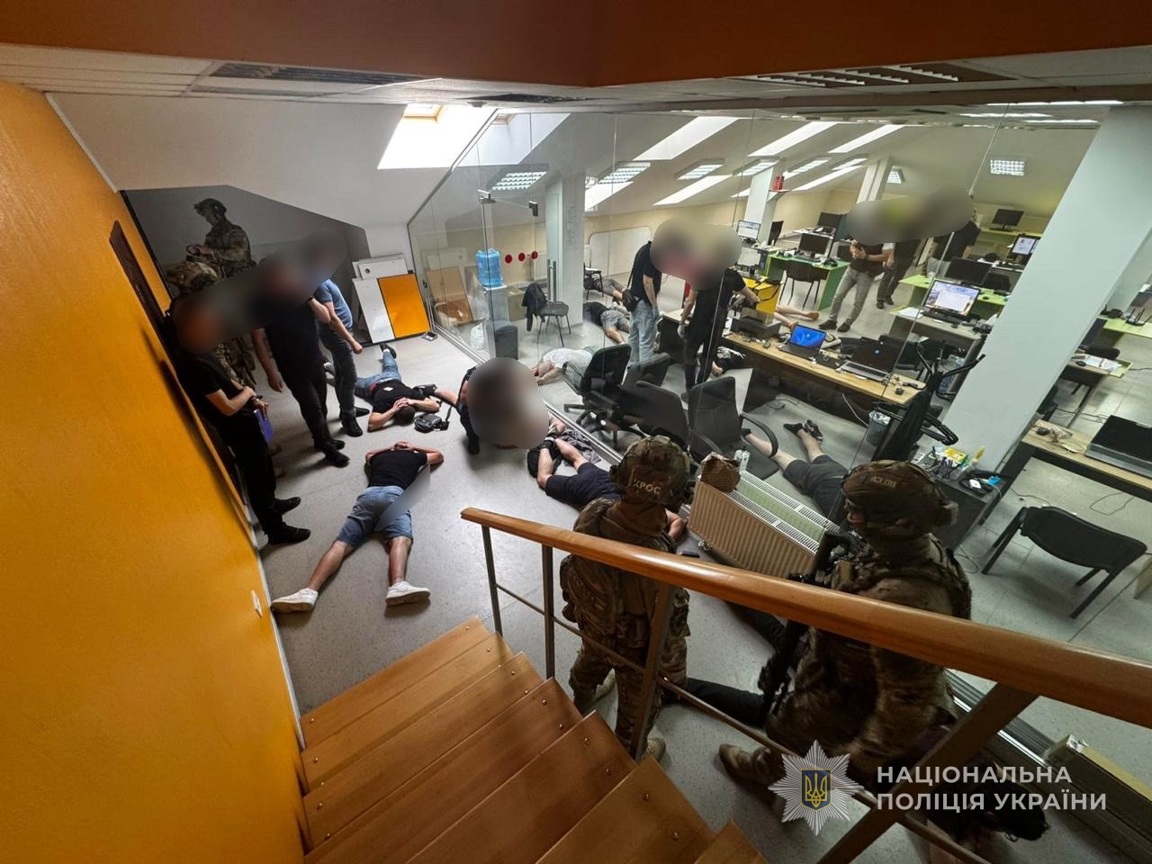 1v14_a277a25620daaebe04b5de64d93dbc31.jpg (234 KB)