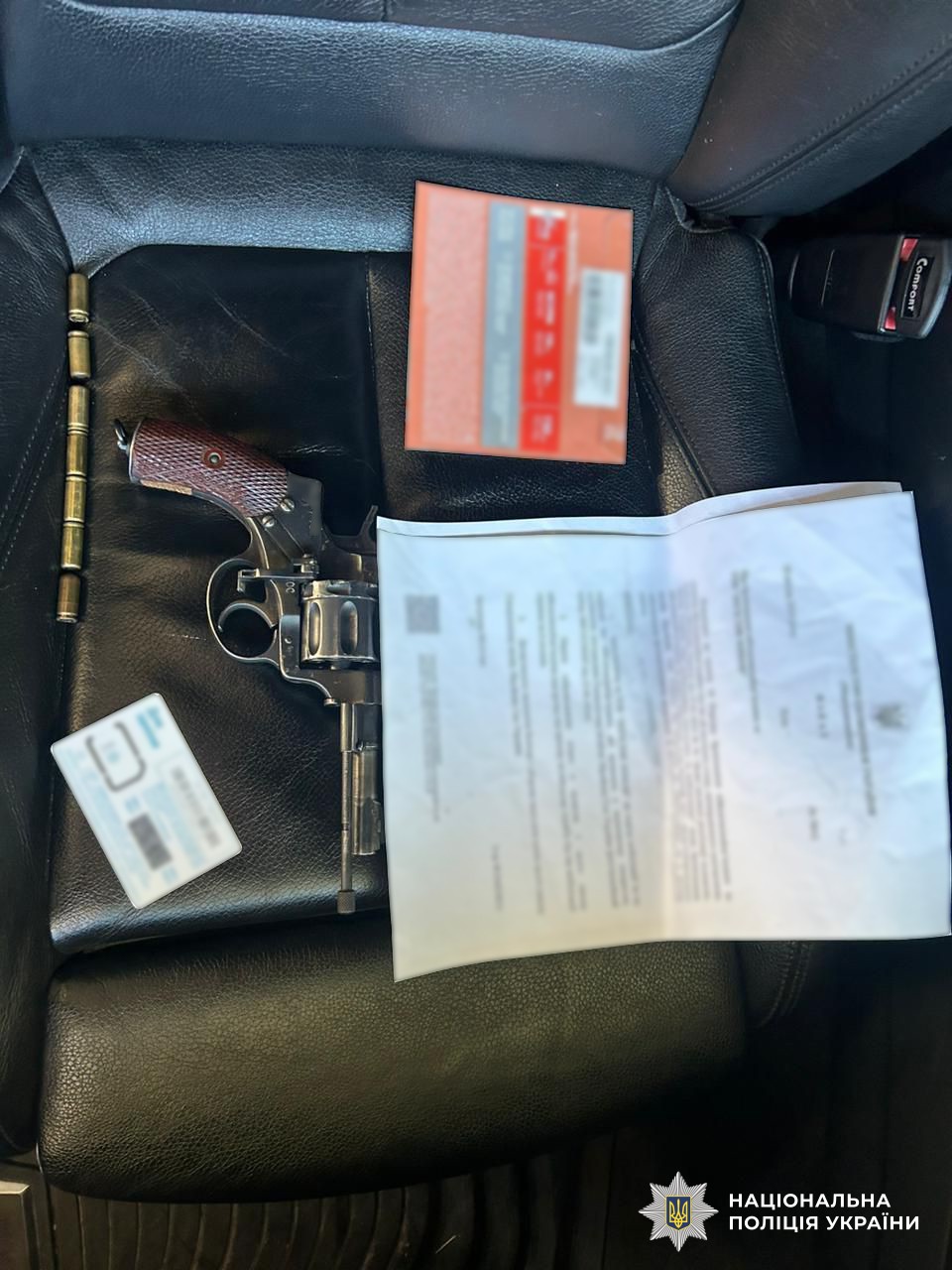 3v84_67f49e90f62392f798edd74520a6ec6a.jpg (219 KB)