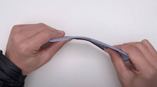 323_large.jpg (40 KB)