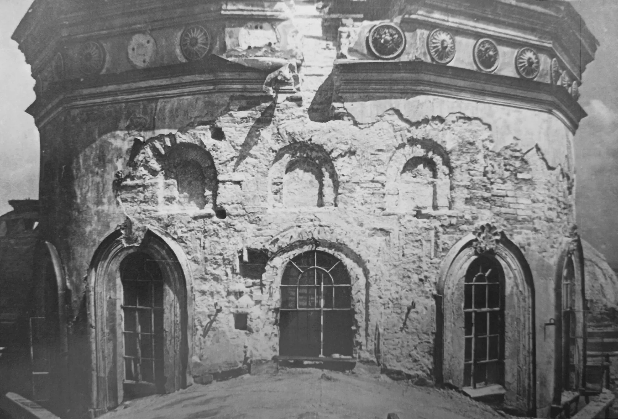 327020855270747839892283553215248919601023653n.webp (188 KB)