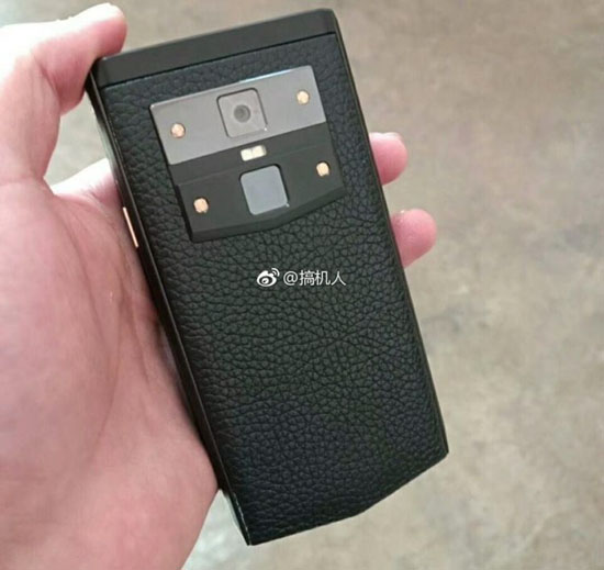 2DW8yWuyWkAAOba-.jpg (56 KB)