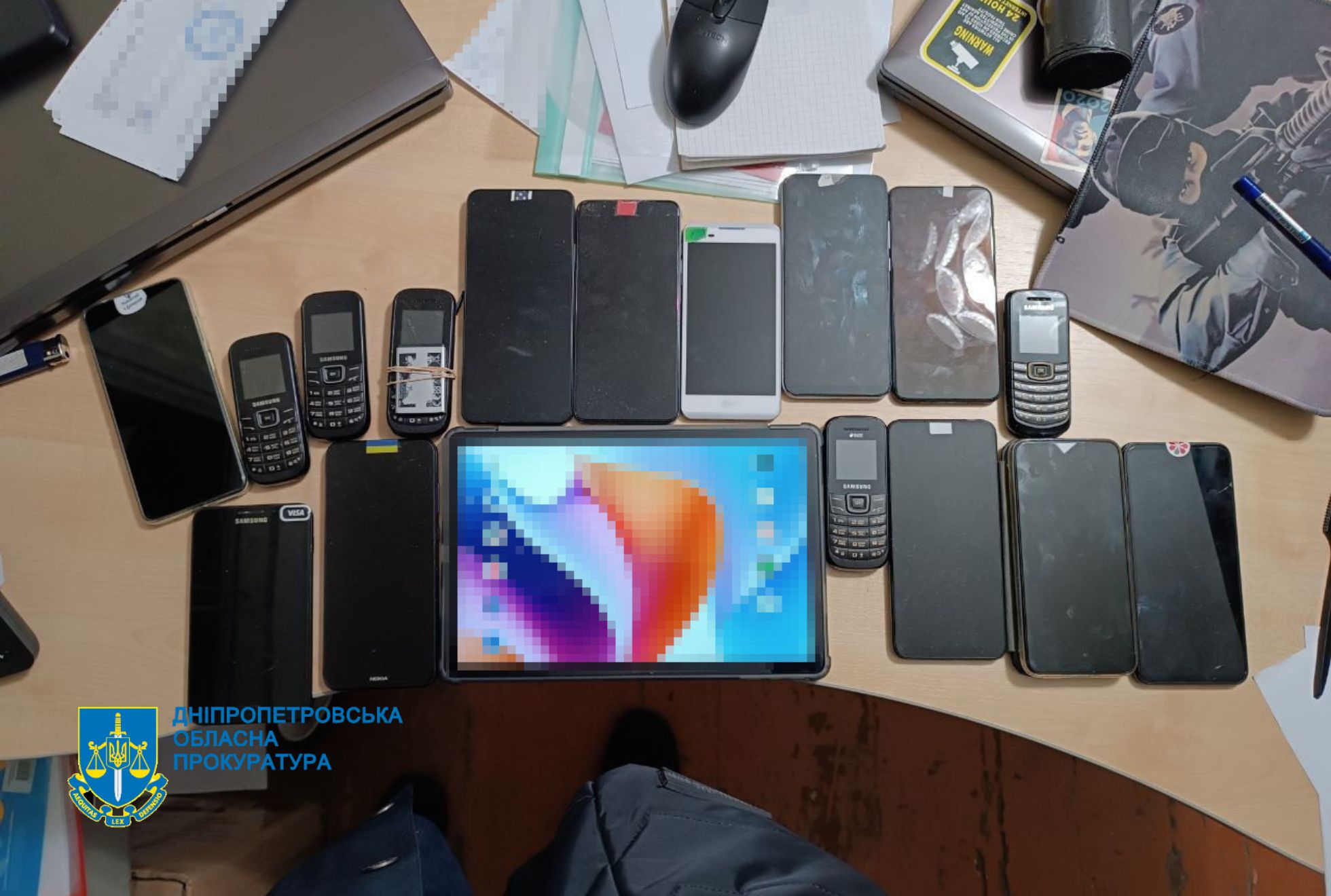 2vpfiaiai_9.jpg (247 KB)