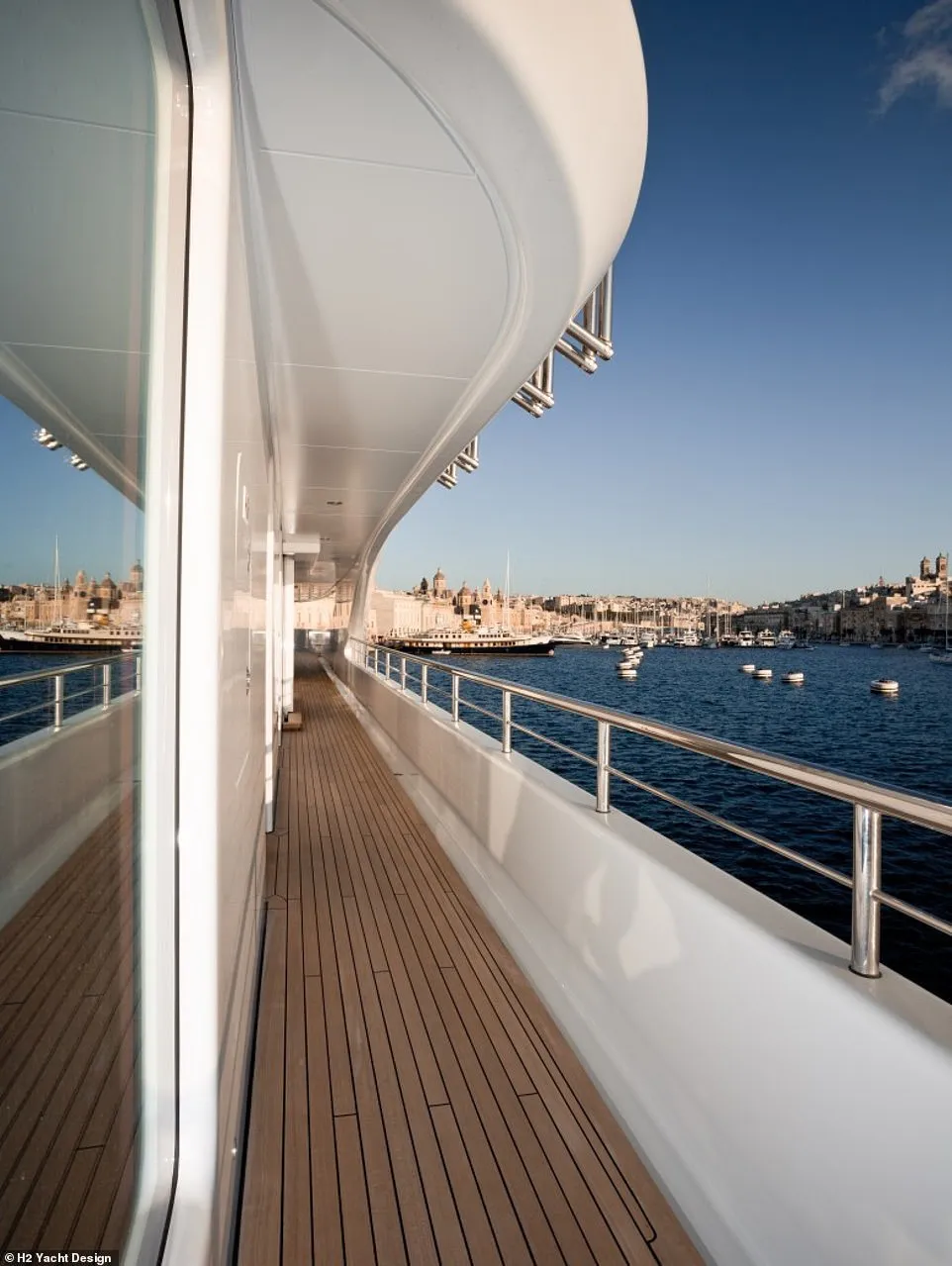 4yahta5.webp (85 KB)