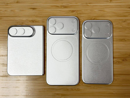 1iphone-fold-18-pro-dummies-yurydev.jpg (164 KB)