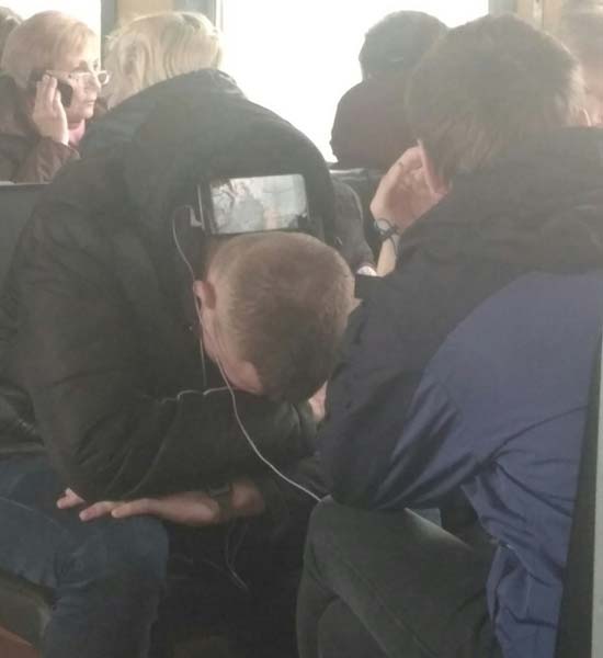 35121115-image-crop-700x764-1558964588-728-9823c58987-1559205114.jpg (31 KB)