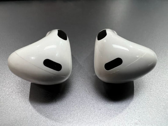 1airpods-3-poor-build-quality-2-768x576.jpg (43 KB)