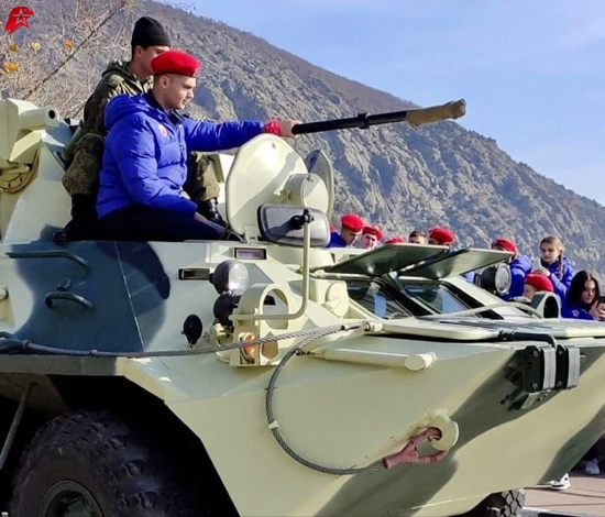 4FEd7O3JXMAUX7KX.jpg (158 KB)