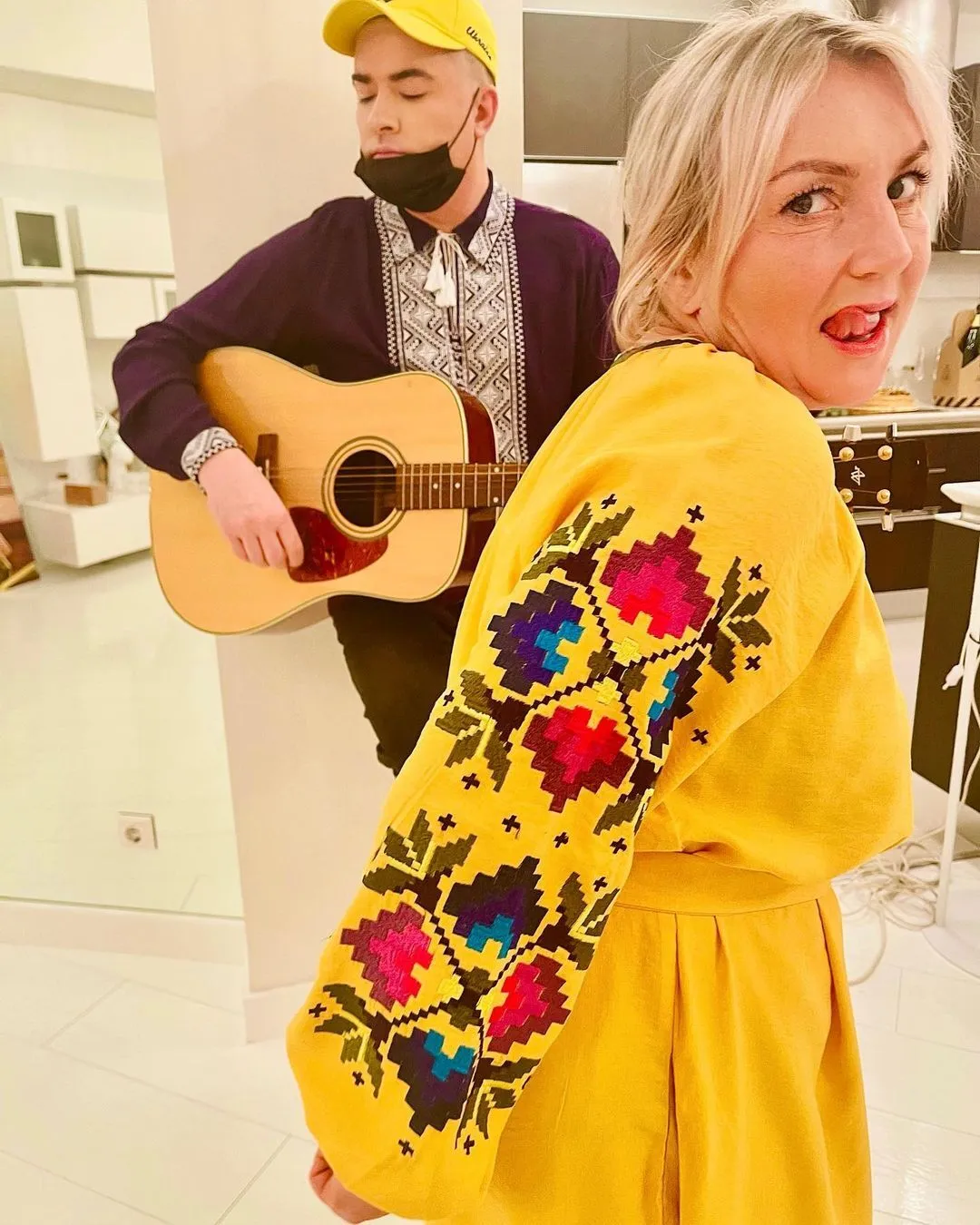 1photo2022-10-0220-52-03.webp (145 KB)