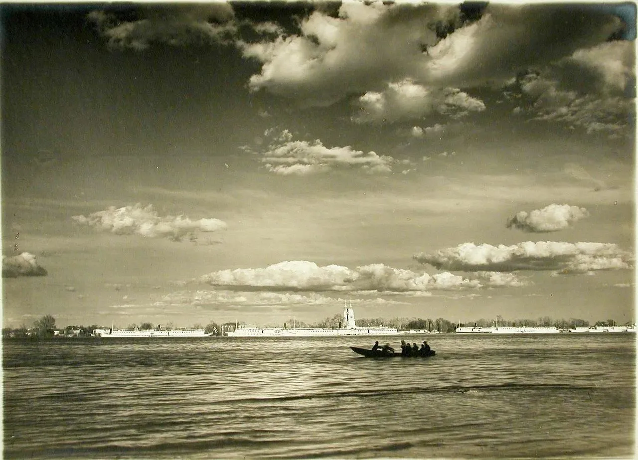 31114144753035494897710374744793226946558226n.webp (130 KB)