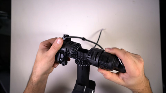 3Untitled-3.jpg (90 KB)