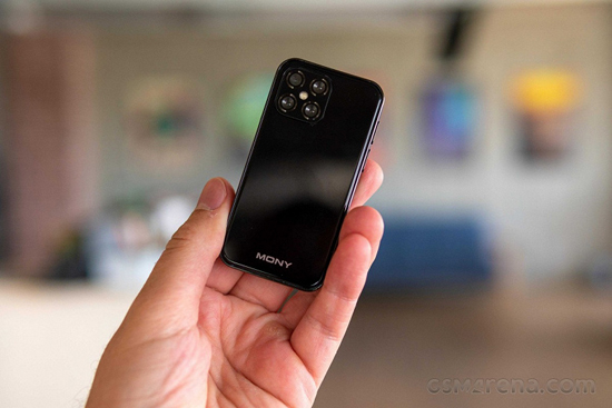 1gsmarena_009_large.jpg (127 KB)