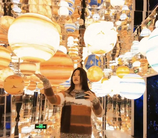 EId9R5fVAAA7Ma3_large.jpg (140 KB)