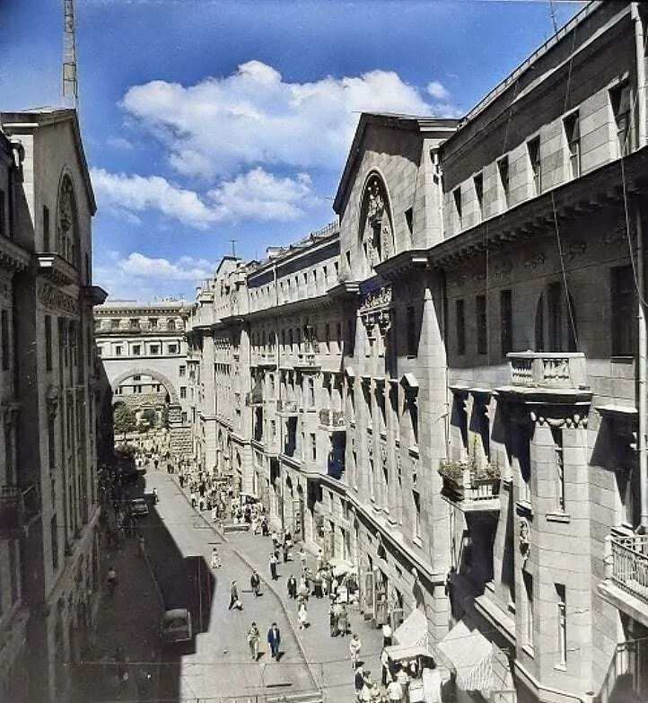 27288614912675235070765355043289208037153493n.webp (110 KB)