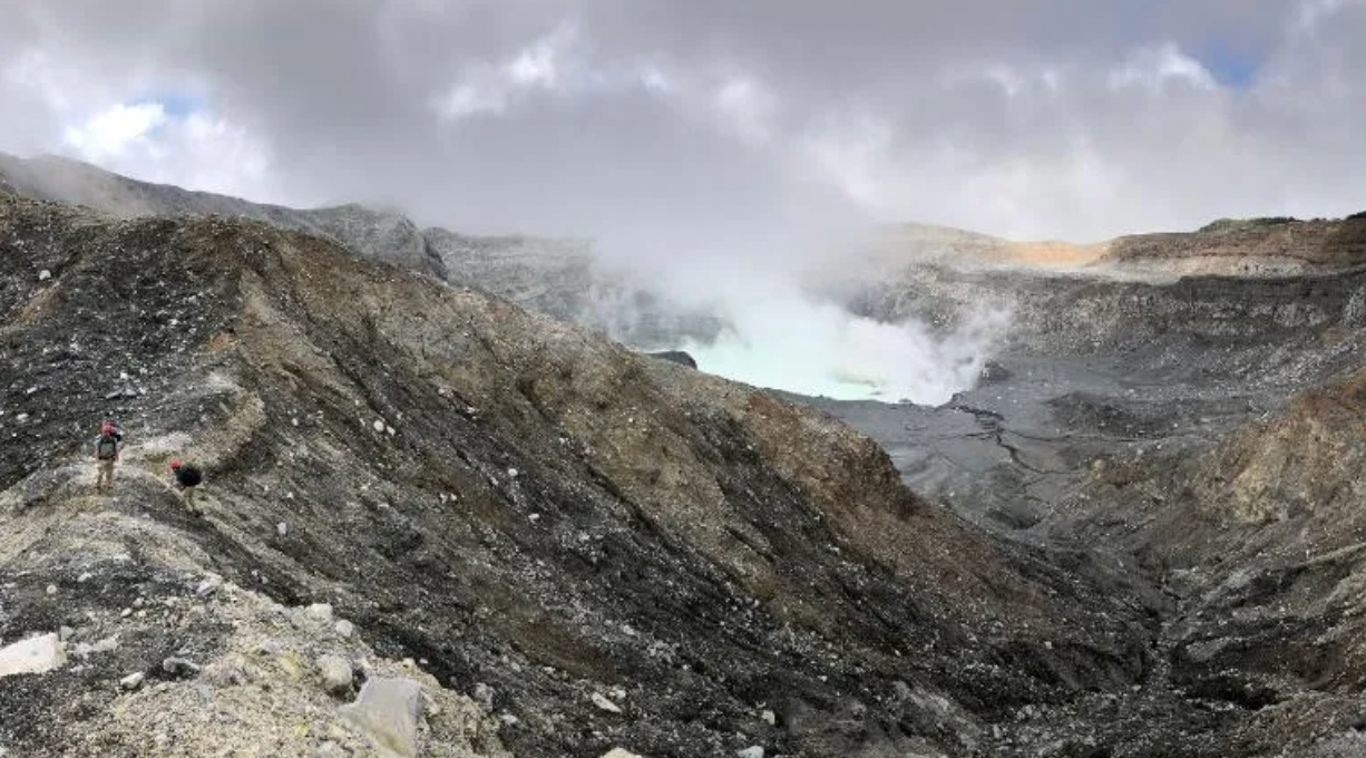 4aux-1644299735-6201e797ab7a5.webp (925 KB)