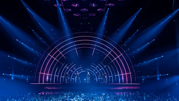 107162402-1670410534902-Gimme_Gimme_Gimme_-_ABBA_Voyage_-_Photo_by_Johan_Persson_1.webp (32 KB)