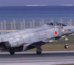 Японські винищувачі двічі перехопили російські військові літаки