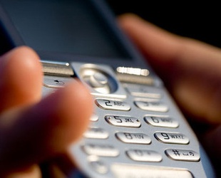 Чиновники Кабмина потратили 3 миллиона на письма и телефонные звонки