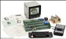 Первый компьютер компании Apple (Фото)