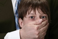 Свалявский педофил заманивал школьников компьютерными играми