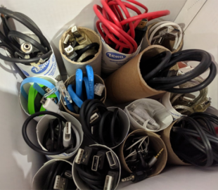Как хранить кабели, если у вас их много и они постоянно спутываются