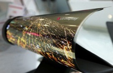 В 2017 году поставки гибких дисплеев резко вырастут