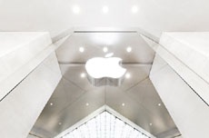 Акции Apple подорожали до рекордного уровня