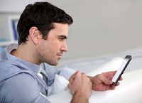 Смартфон будет слушать владельца после слова «привет»