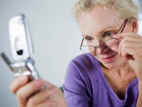 SMS-сообщения признаны лучшим средством для удалённого общения со старшим поколением