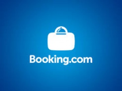 Онлайн-сервис бронирования гостиниц Booking.com «забанит» отели «семьи» в Крыму и в Киеве