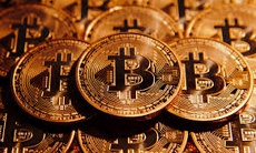 $7,500 и продолжает расти. Цена на биткоин собирается установить очередной рекорд?