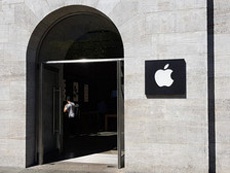 Критика сподвигла Apple на "аттракцион невиданной щедрости"