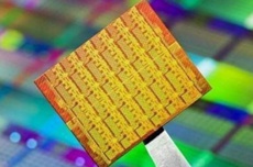 Выручка на мировом рынке чипов памяти превысит 100 млрд долларов