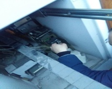 Киберполиция задержала двух человек, воровавших деньги с карточек с помощью накладок в банкоматах