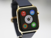 Как выглядит экран Apple Watch под микроскопом