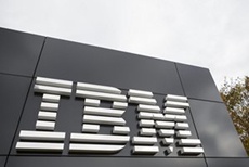 Выручка IBM падает почти пять лет