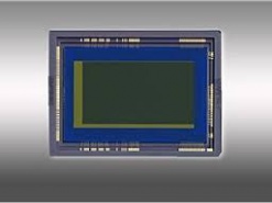 Фотосенсор Canon ведет съемку почти в полной в темноте