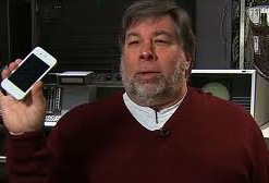 Стив Возняк недоволен работой Siri