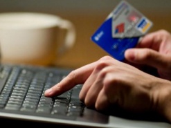 Псевдопрацівник банку виманив у чоловіка 11 тисяч гривень