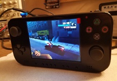 Энтузиаст превратил PlayStation 2 в портативную консоль