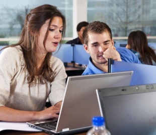 «Яндекс» назвал науку и литературу женскими темами