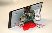 Платы Raspberry Pi получили официальный сенсорный дисплей