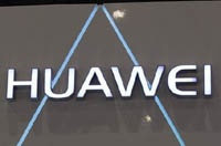 Apple осталась без инноваций, а у Samsung — дешевый пластик