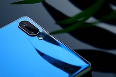 К 2019 году смартфоны со сдвоенными фотокамерами займут половину рынка