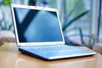 Аналитики фиксируют подъем на мировом рынке ноутбуков